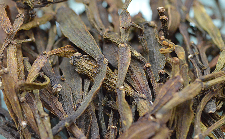 曬干的野生螃蟹腳茶